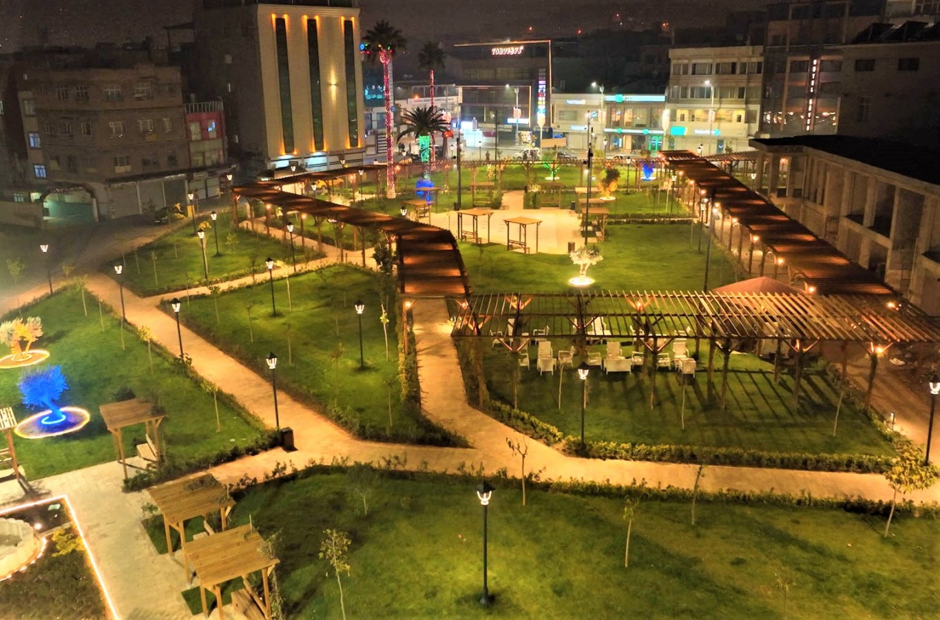 Kızılay Sarayönü Meydanı modern görünüme kavuştu;