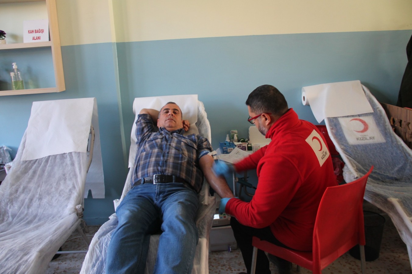 Osman Ertörer Ortaokulundan kan bağışı kampanyası