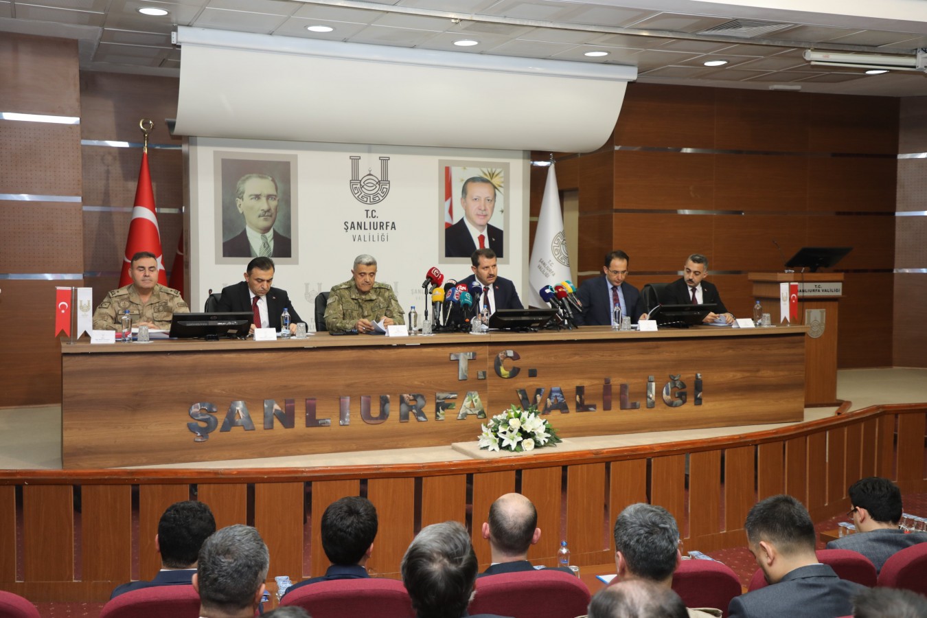 Urfa’da ‘Yılbaşı Güvenlik Tedbirleri Toplantısı’ yapıldı;