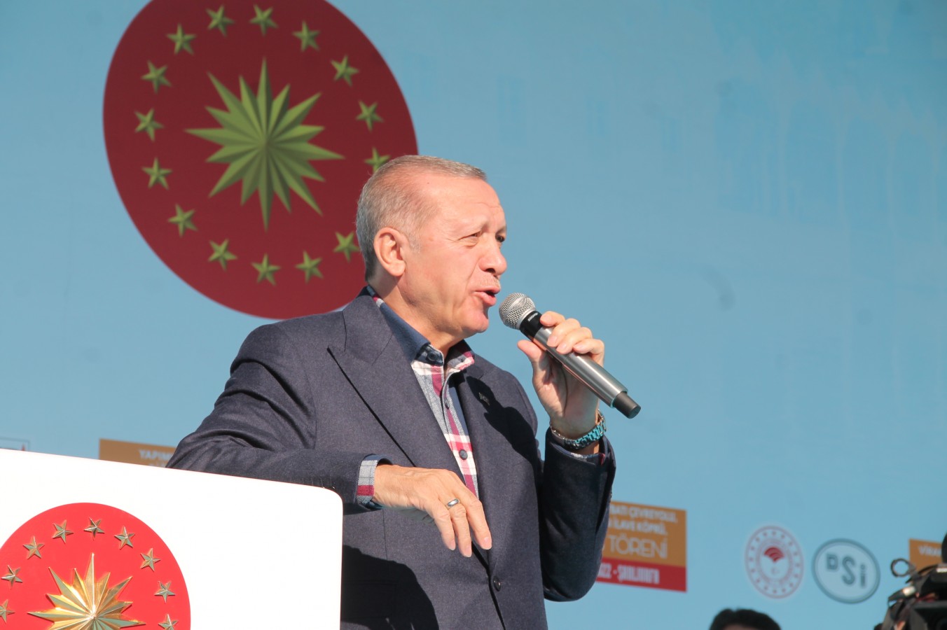 Cumhurbaşkanı Erdoğan: Memur ve emekliye zam yüzde 25 uygulanacak