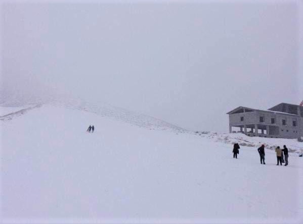 Karacadağ’da kayak sezonu açıldı;