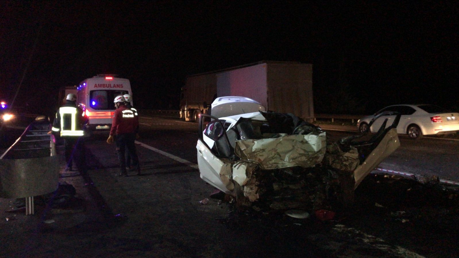 Şanlıurfa'da feci kazada 4 kişilik aile yok oldu! -EK