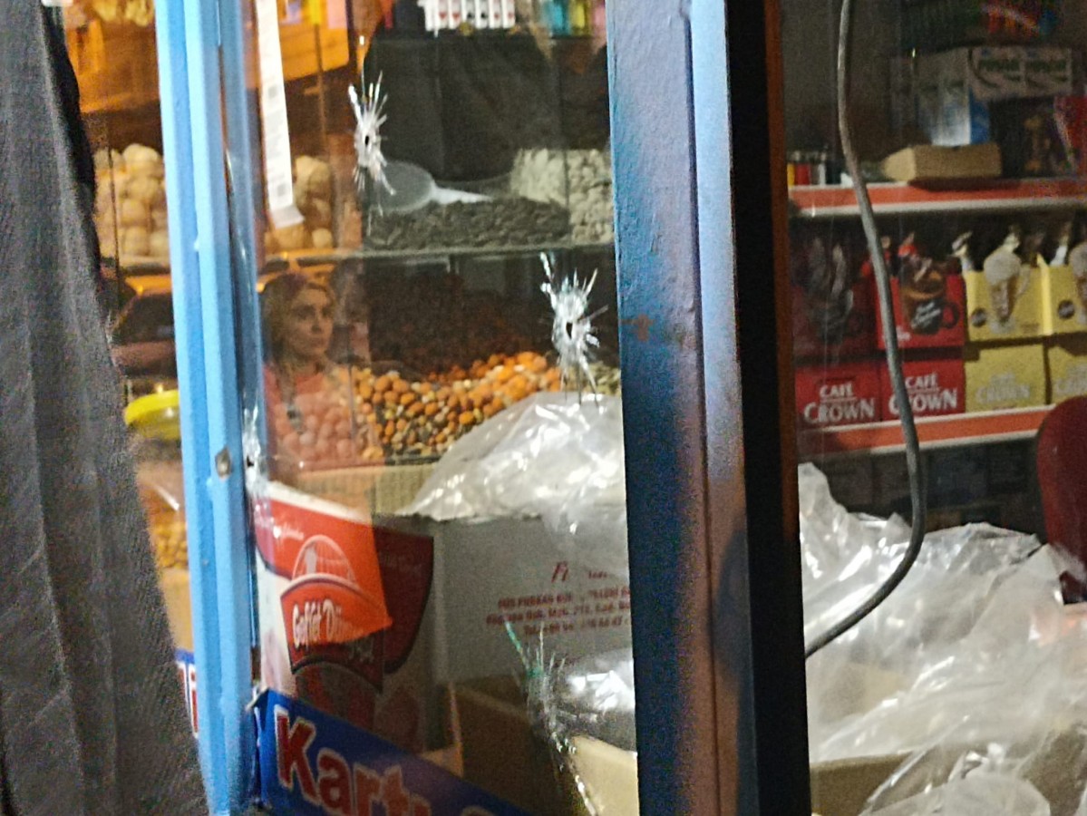 Şanlıurfa'da markete silahlı saldırı!;