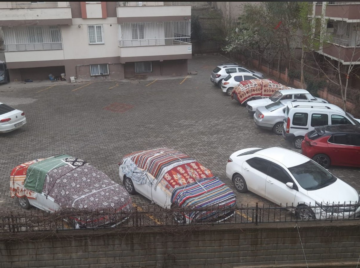 Urfa’da araç sürücüleri olası yağışa karşı bu kez tedbir aldı;