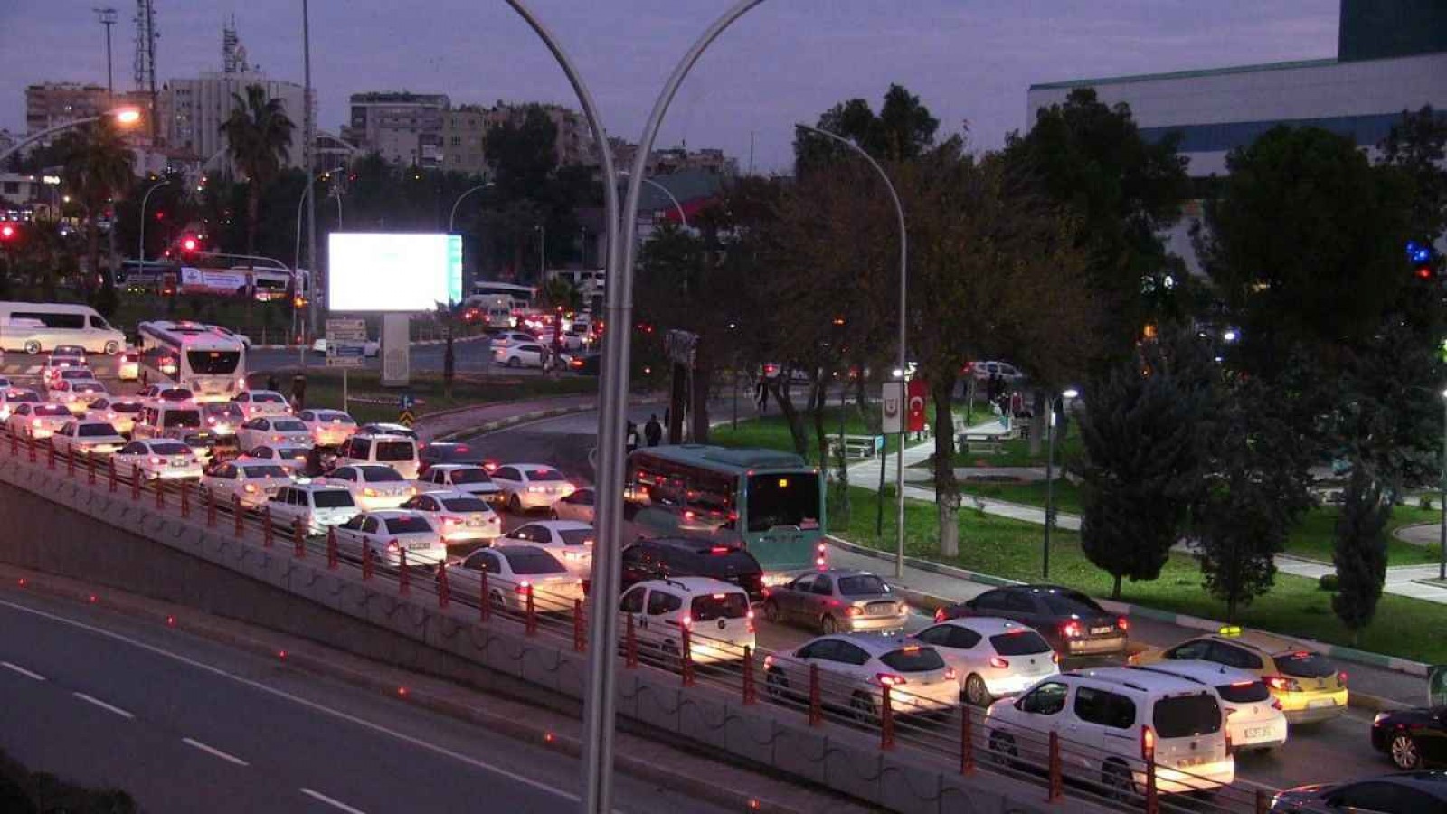 Urfa’da trafiğe kayıtlı araç sayısı belli oldu;
