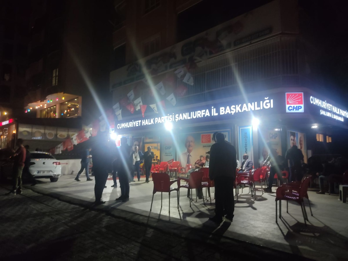 Urfa’da AK Parti’de kutlama, CHP’de ise sessizlik var