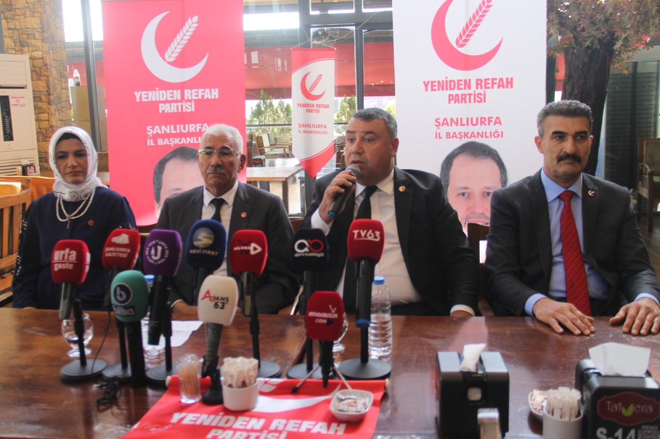 Yeniden Refah Partisi Urfa milletvekili adayları basınla buluştu;