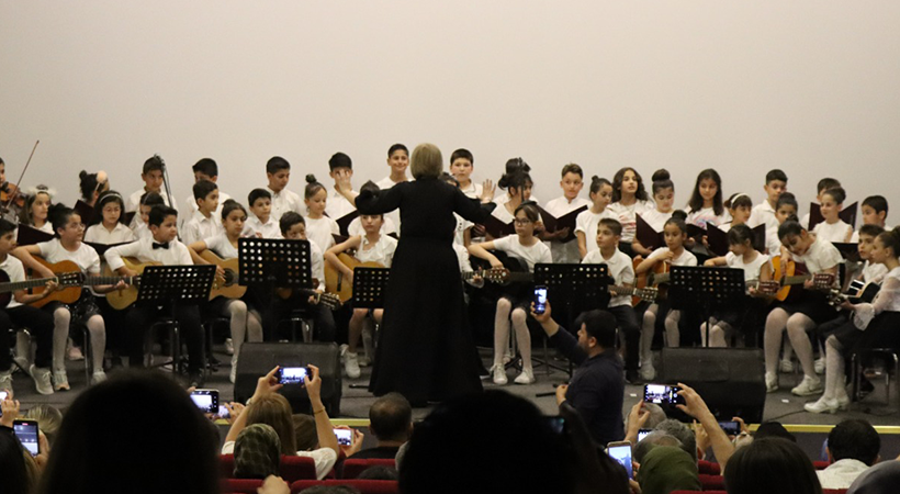 Büyükşehir Belediyesi çocuk ve gençlik konseri düzenledi
