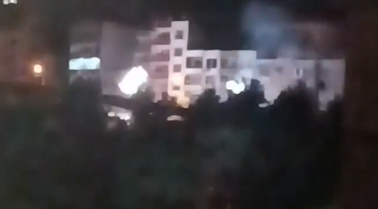 Eyyübiye'de gece saatlerinde elektrik tellerinden çıkan kıvılcımlar korkuttu