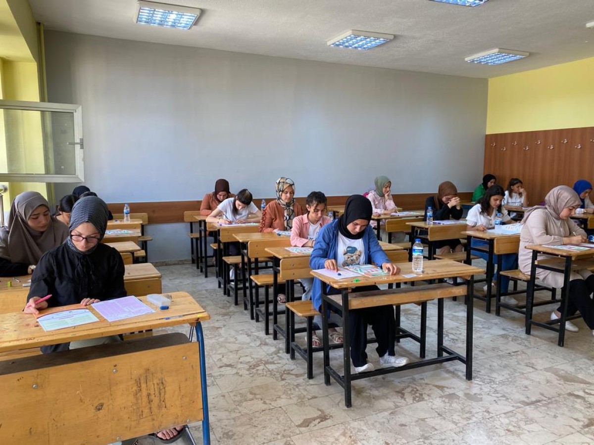Eyyübiye'de öğrenciler sınav heyecanını erken yaşadı