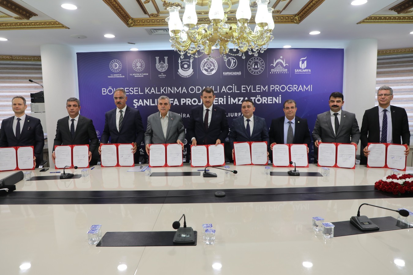Vali Ayhan 135 milyon TL’lik 7 proje imzalandığını duyurdu;