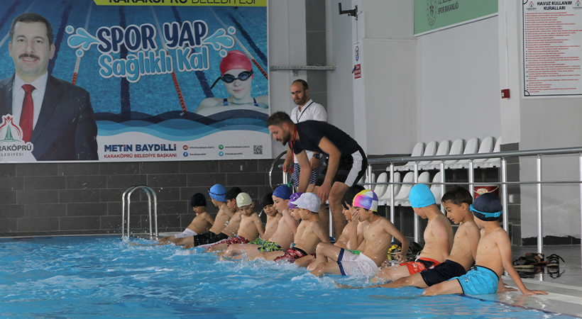 Karaköprü Belediyesi çocukar yüzme kurslarına başladı;